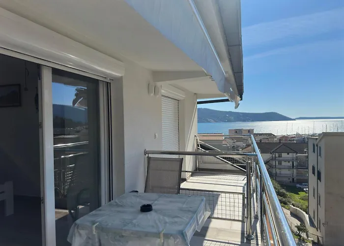 Sea View Studios